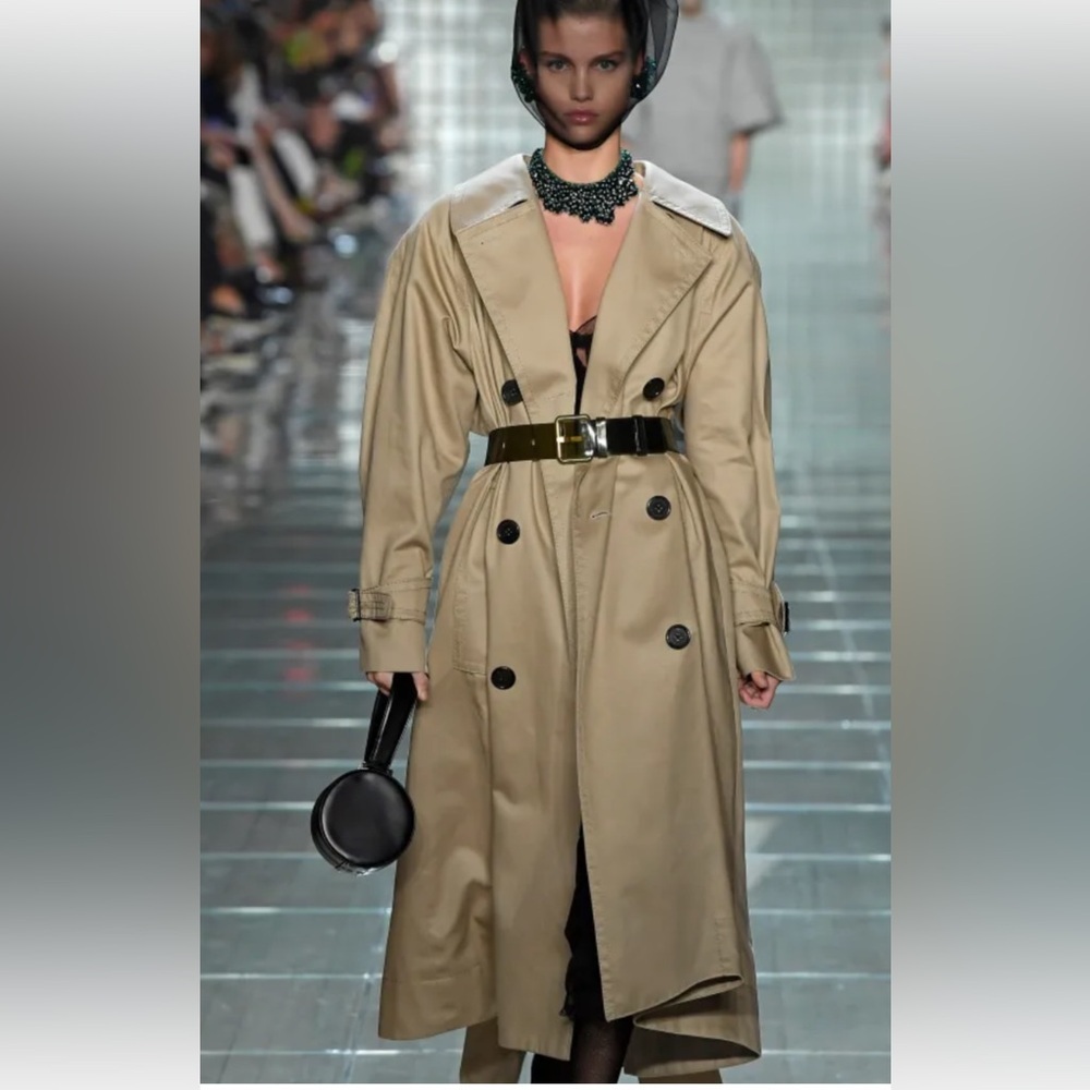 NWT Marc Jacobs Beige Double-Breasted Trench Coat Spring/ Summer 2019 collection